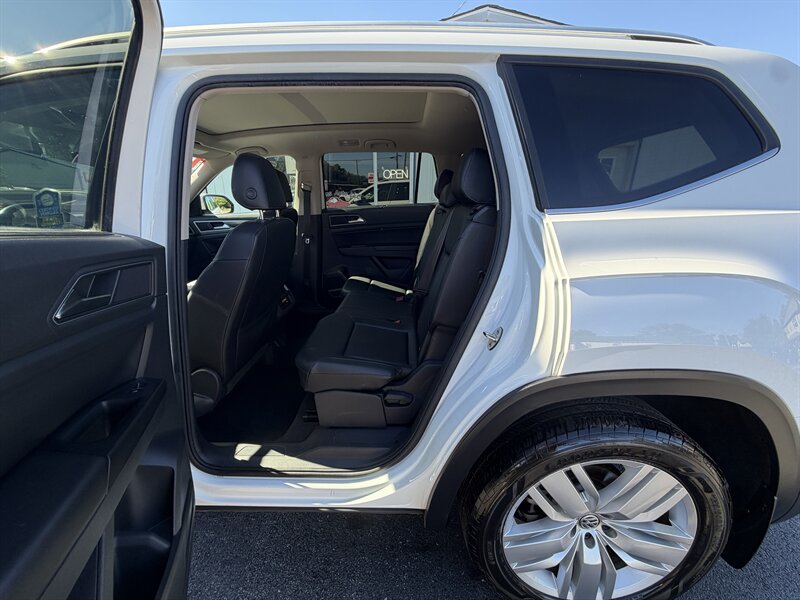 2019 Volkswagen Atlas V6 SE - Photo 9 - Terre Haute, IN 47804