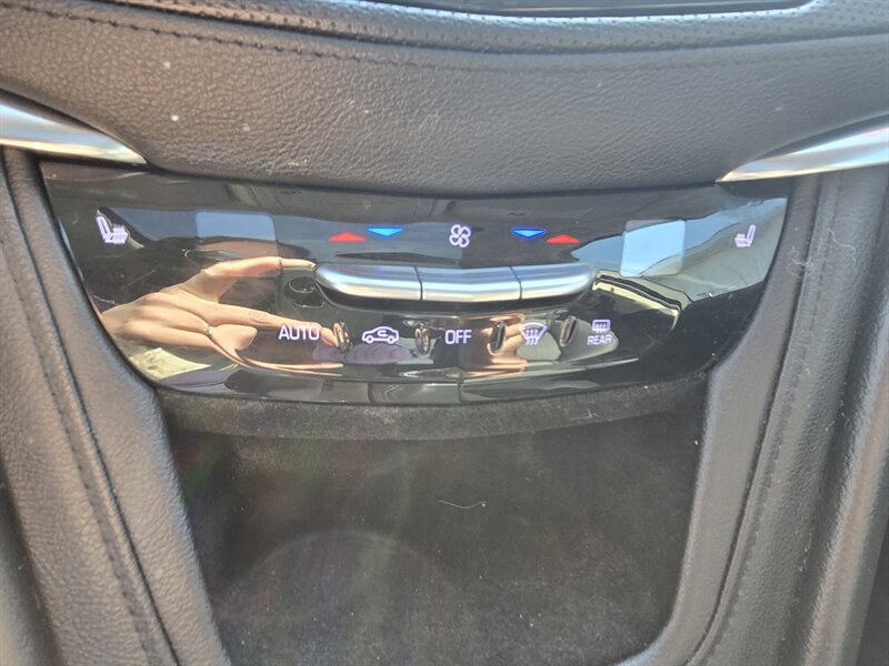 2018 Cadillac XT5 Luxury - Photo 27 - Terre Haute, IN 47804