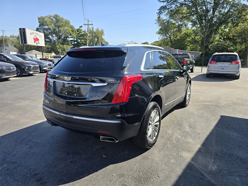 2018 Cadillac XT5 Luxury - Photo 9 - Terre Haute, IN 47804