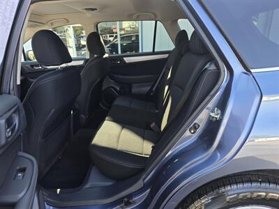 2016 Subaru Outback 2.5i Premium   - Photo 20 - Terre Haute, IN 47804