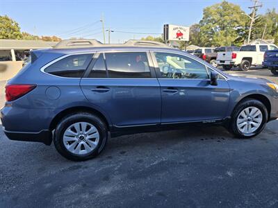 2016 Subaru Outback 2.5i Premium   - Photo 10 - Terre Haute, IN 47804