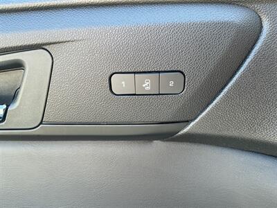 2016 Chevrolet Traverse LTZ   - Photo 15 - Terre Haute, IN 47804