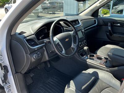 2016 Chevrolet Traverse LTZ   - Photo 8 - Terre Haute, IN 47804