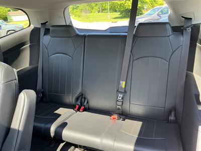 2016 Chevrolet Traverse LTZ   - Photo 13 - Terre Haute, IN 47804
