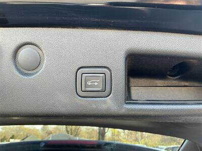 2020 Chevrolet Equinox LT - Photo 35 - Terre Haute, IN 47804
