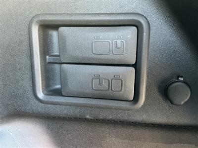 2020 Chevrolet Equinox LT - Photo 34 - Terre Haute, IN 47804