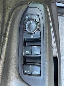 2020 Chevrolet Equinox LT - Photo 16 - Terre Haute, IN 47804