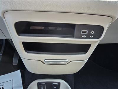 2020 Chrysler Voyager LXi   - Photo 29 - Terre Haute, IN 47804