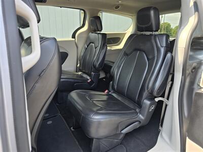 2020 Chrysler Voyager LXi   - Photo 17 - Terre Haute, IN 47804
