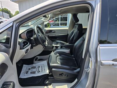2020 Chrysler Voyager LXi   - Photo 12 - Terre Haute, IN 47804