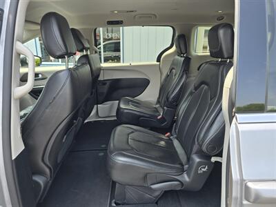 2020 Chrysler Voyager LXi   - Photo 15 - Terre Haute, IN 47804