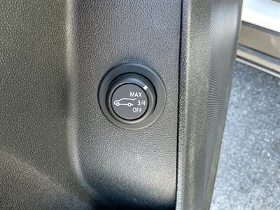 2022 Chevrolet Equinox LT - Photo 17 - Terre Haute, IN 47804