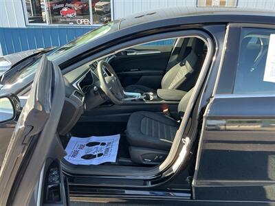 2016 Ford Fusion SE - Photo 8 - Terre Haute, IN 47804