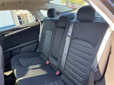 2016 Ford Fusion SE - Photo 13 - Terre Haute, IN 47804