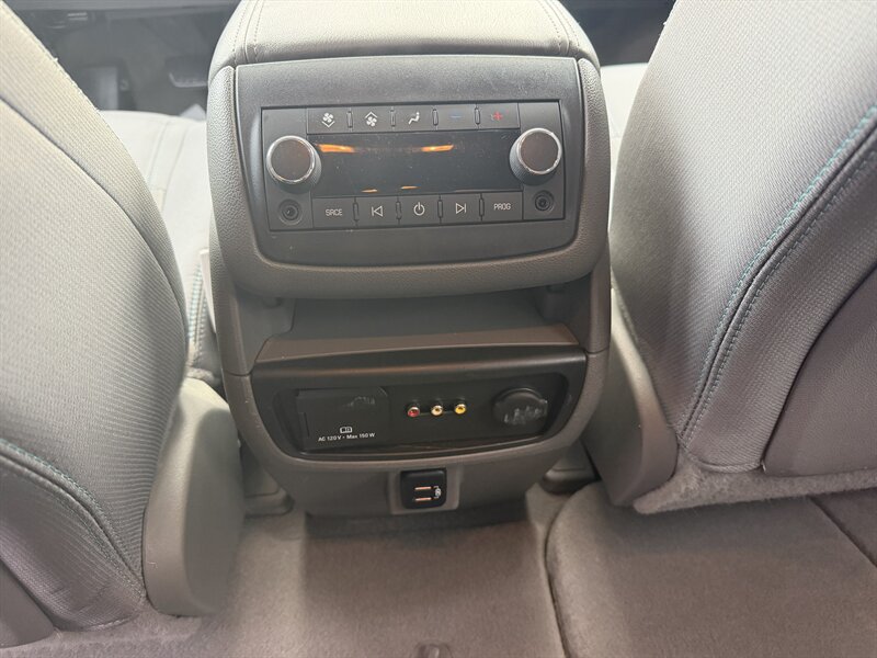 2017 Chevrolet Traverse LT - Photo 21 - Terre Haute, IN 47804