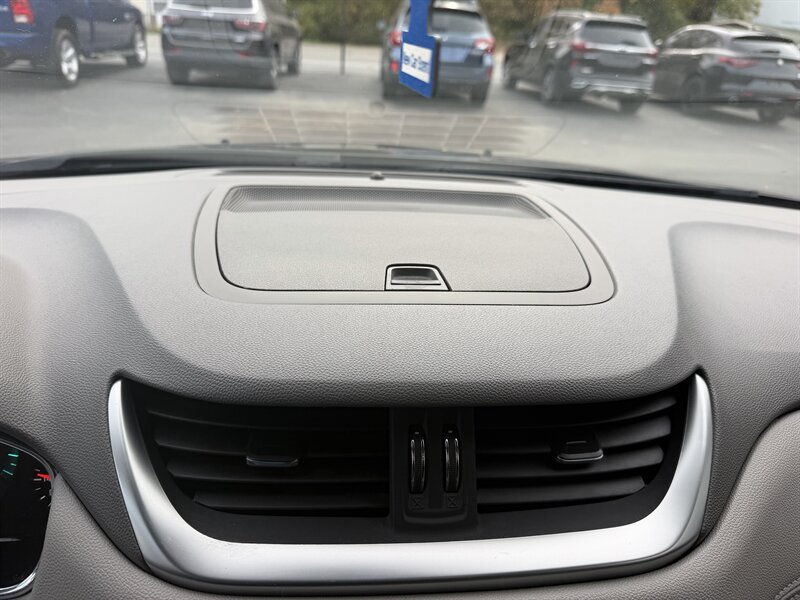 2017 Chevrolet Traverse LT - Photo 29 - Terre Haute, IN 47804