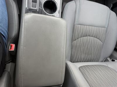 2017 Chevrolet Traverse LT - Photo 32 - Terre Haute, IN 47804