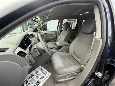 2017 Chevrolet Traverse LT - Photo 23 - Terre Haute, IN 47804