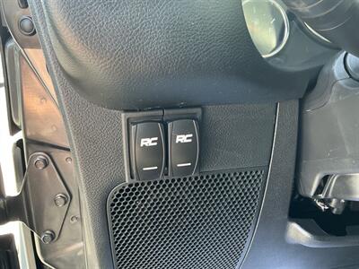 2018 Jeep Wrangler JK Unlimited Sport S   - Photo 17 - Terre Haute, IN 47804