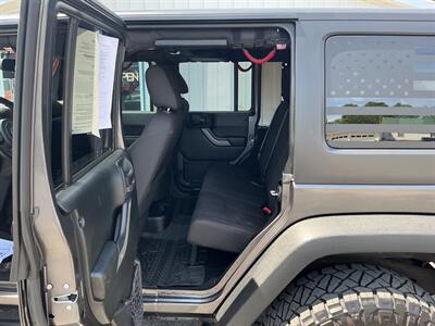 2018 Jeep Wrangler JK Unlimited Sport S   - Photo 12 - Terre Haute, IN 47804