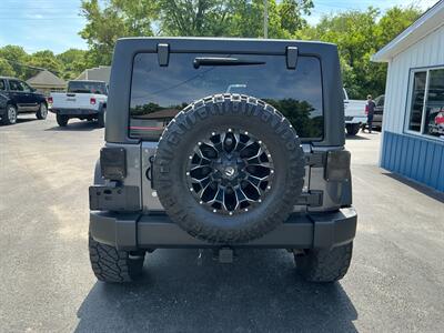 2018 Jeep Wrangler JK Unlimited Sport S   - Photo 5 - Terre Haute, IN 47804