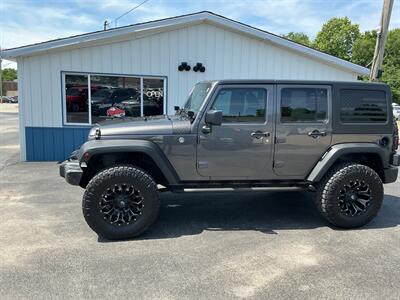 2018 Jeep Wrangler JK Unlimited Sport S   - Photo 3 - Terre Haute, IN 47804