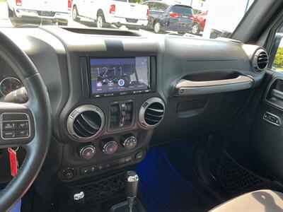 2018 Jeep Wrangler JK Unlimited Sport S   - Photo 22 - Terre Haute, IN 47804