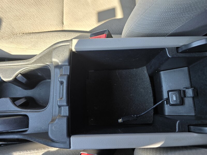2013 Honda Civic LX - Photo 33 - Terre Haute, IN 47804
