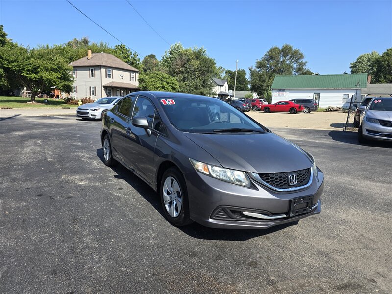 2013 Honda Civic LX - Photo 13 - Terre Haute, IN 47804