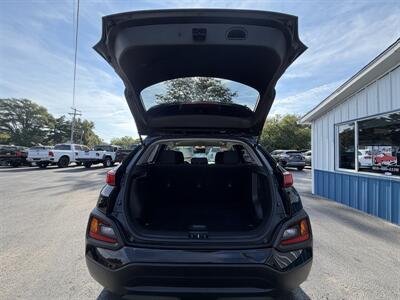 2019 Hyundai KONA SEL   - Photo 10 - Terre Haute, IN 47804