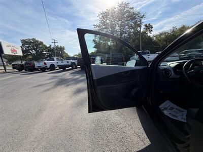2019 Hyundai KONA SEL   - Photo 18 - Terre Haute, IN 47804