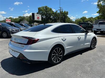 2020 Hyundai SONATA SEL Plus - Photo 4 - Terre Haute, IN 47804