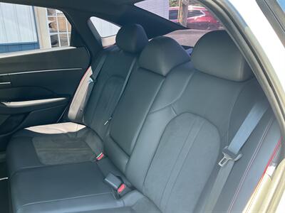 2020 Hyundai SONATA SEL Plus - Photo 12 - Terre Haute, IN 47804