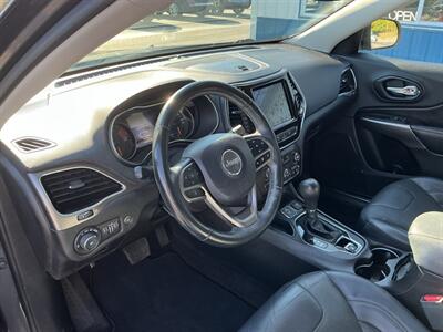 2019 Jeep Cherokee Limited   - Photo 9 - Terre Haute, IN 47804