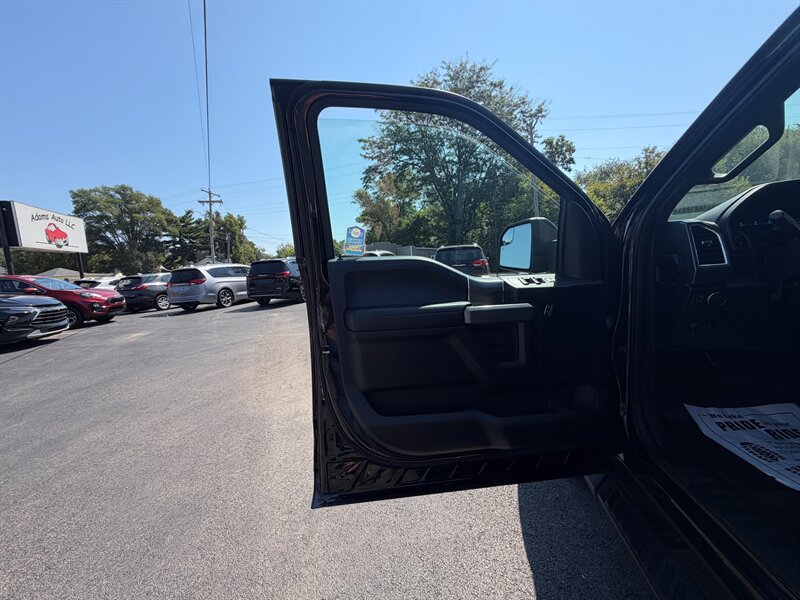 2016 Ford F-150 XLT - Photo 17 - Terre Haute, IN 47804