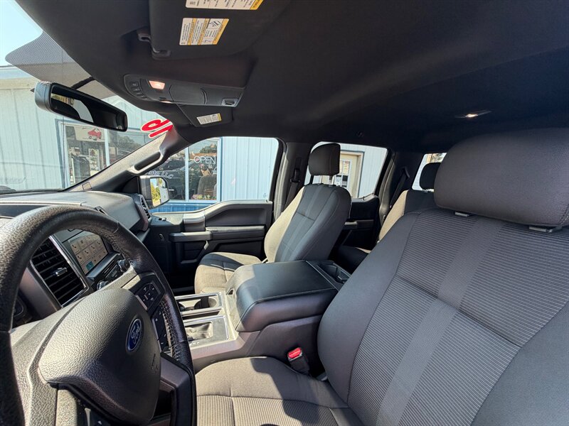 2016 Ford F-150 XLT - Photo 16 - Terre Haute, IN 47804