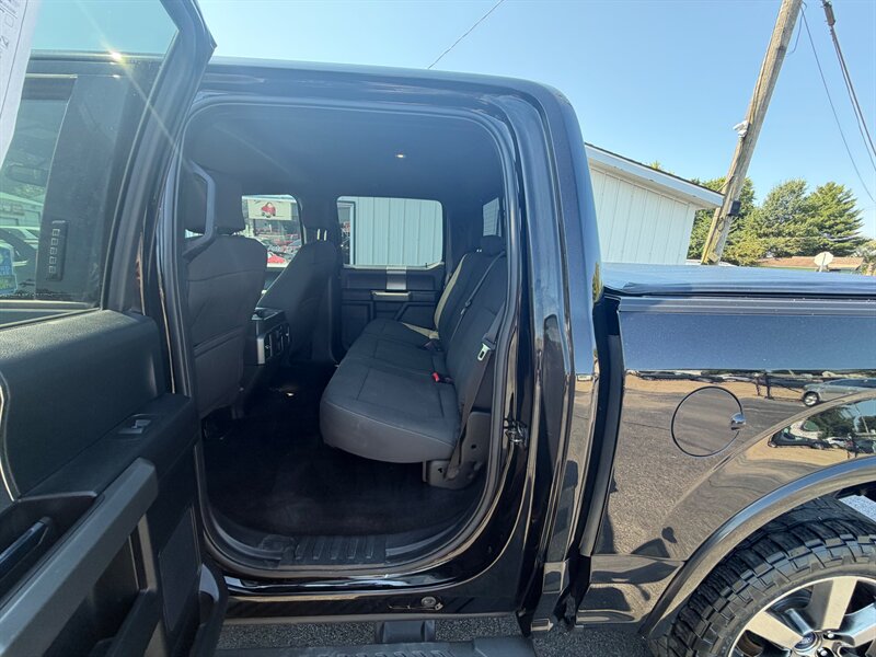 2016 Ford F-150 XLT - Photo 7 - Terre Haute, IN 47804