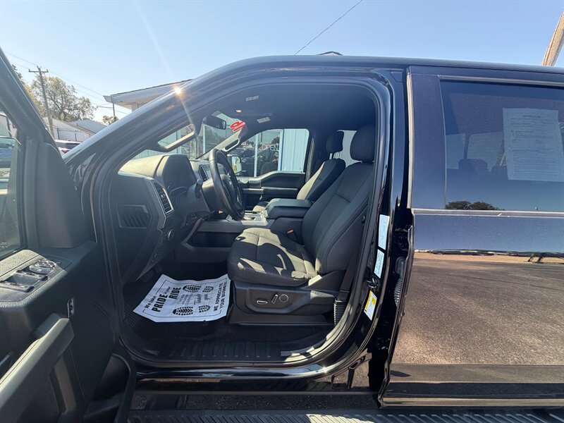 2016 Ford F-150 XLT - Photo 8 - Terre Haute, IN 47804