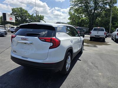 2019 GMC Terrain SLE - Photo 5 - Terre Haute, IN 47804