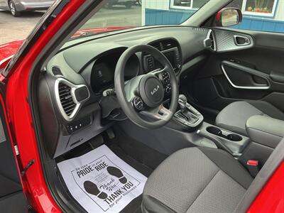 2024 Kia Soul LX - Photo 8 - Terre Haute, IN 47804