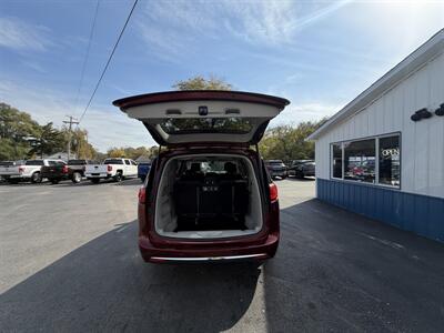 2018 Chrysler Pacifica Touring Plus - Photo 9 - Terre Haute, IN 47804