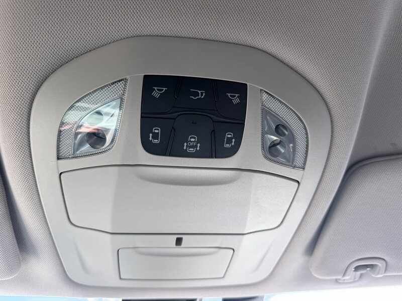 2018 Chrysler Pacifica Touring Plus - Photo 38 - Terre Haute, IN 47804