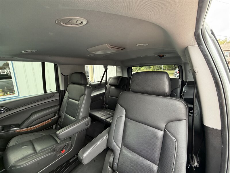 2019 Chevrolet Suburban Premier - Photo 18 - Terre Haute, IN 47804