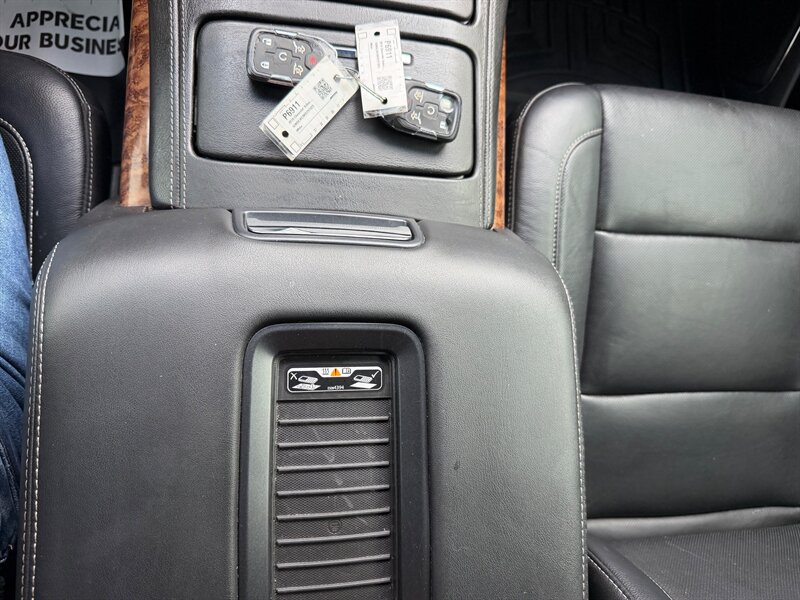 2019 Chevrolet Suburban Premier - Photo 37 - Terre Haute, IN 47804