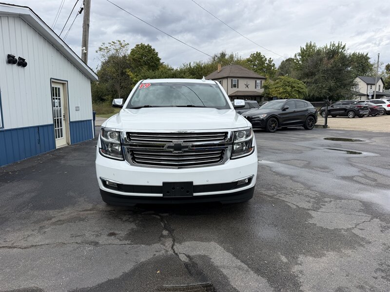 2019 Chevrolet Suburban Premier - Photo 7 - Terre Haute, IN 47804