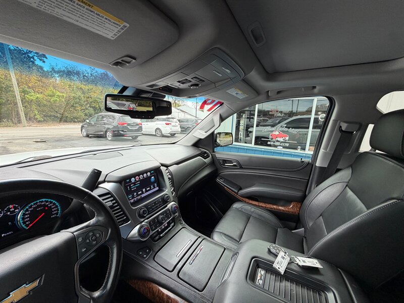2019 Chevrolet Suburban Premier - Photo 26 - Terre Haute, IN 47804