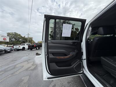 2019 Chevrolet Suburban Premier - Photo 17 - Terre Haute, IN 47804