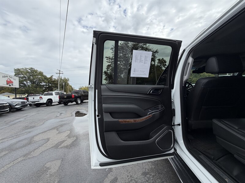2019 Chevrolet Suburban Premier - Photo 17 - Terre Haute, IN 47804