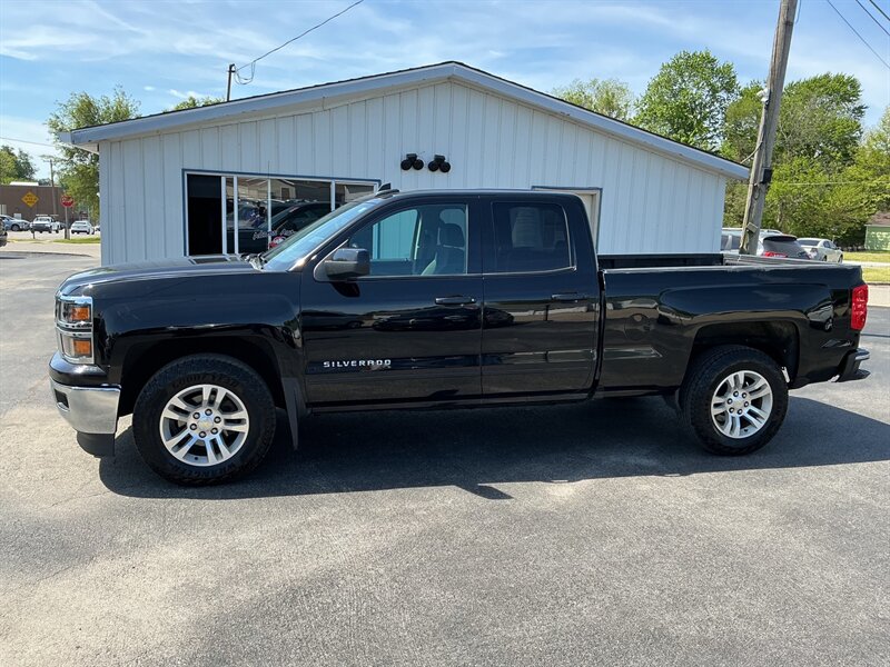 2015 Chevrolet Silverado 1500 LT   - Photo 1 - Terre Haute, IN 47804