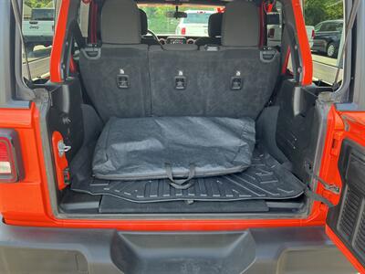 2019 Jeep Wrangler Unlimited Sport S   - Photo 31 - Terre Haute, IN 47804
